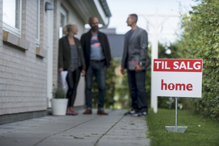 Så meget skal man tjene for at købe hus i de enkelte kommuner