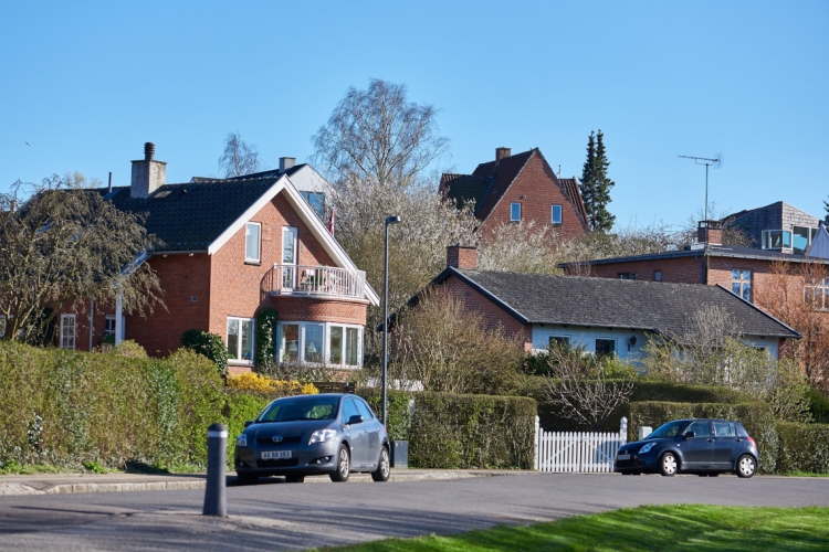 Flere sælgere sænker udbudsprisen på huset