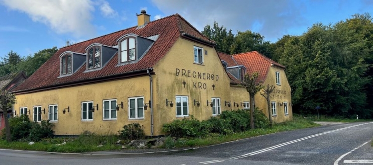 Nu kan der etableres hotellejligheder mm i Bregnerød Kro